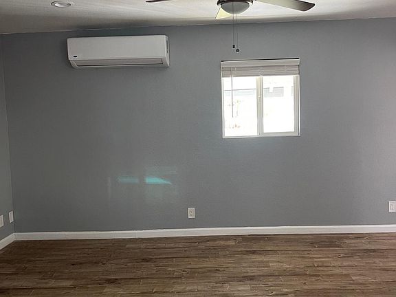 4th image of 2529 Lincoln Park Ave