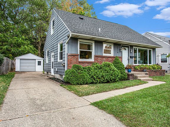 2nd image of 2018 Janes Ave NE