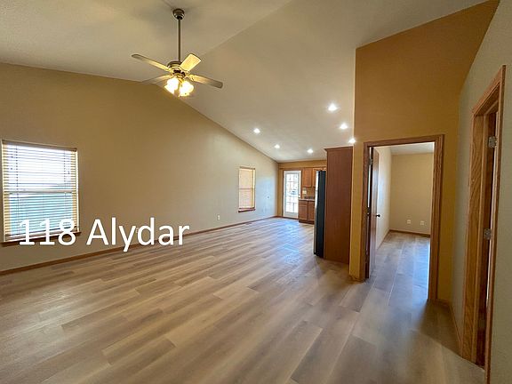 Upper livingroom