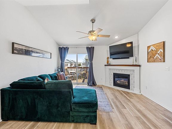 5th image of 40 Jefferson Ln