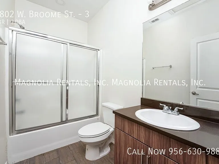 1802 W Broome St #3 — Photo 8