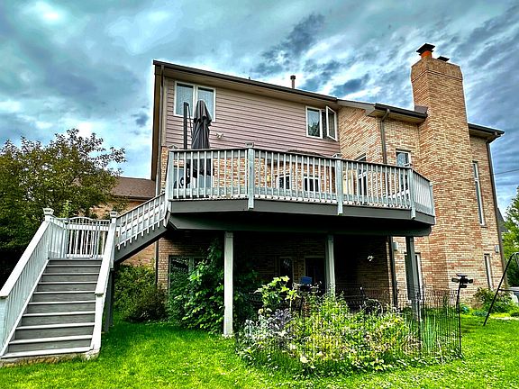 2nd image of 1315 Chapman Dr