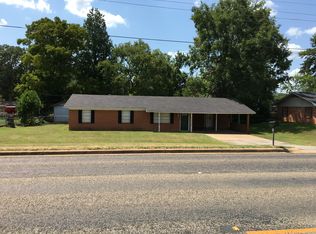 2905 Pine Tree Rd, Longview, TX 75604