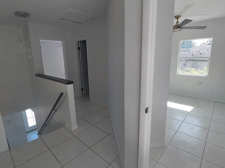 2449 E Lake Dr — Photo 8