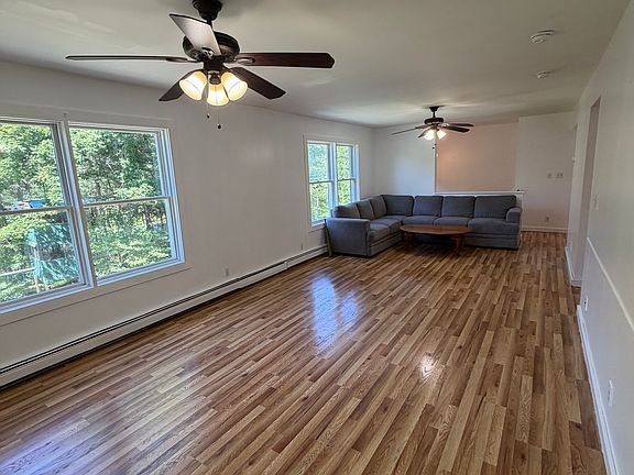 3rd image of 732 Old Kings Rd