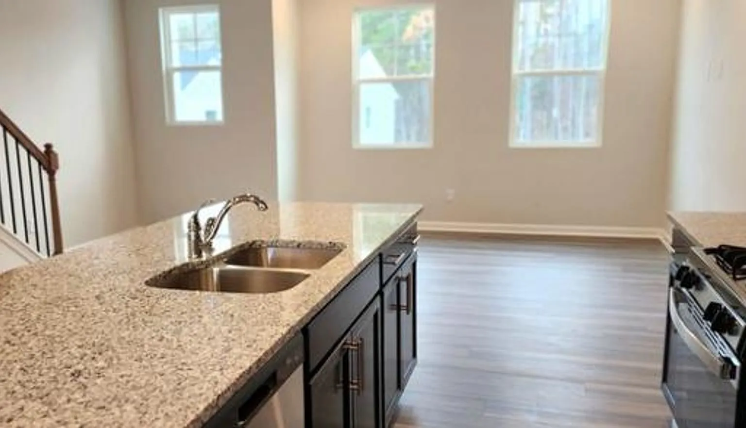 171 Garden Vine Trail - Bev Roberts Rentals. and Property Management — Photo 3