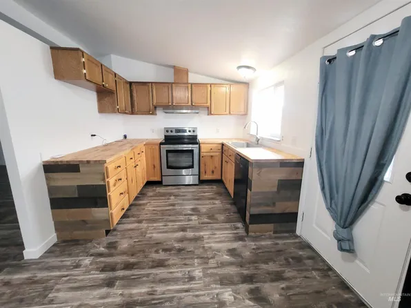 1380 Poplar St, Clarkston, WA 99403