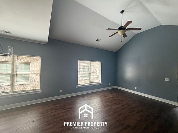 3rd image of 5493 Park Side Rd