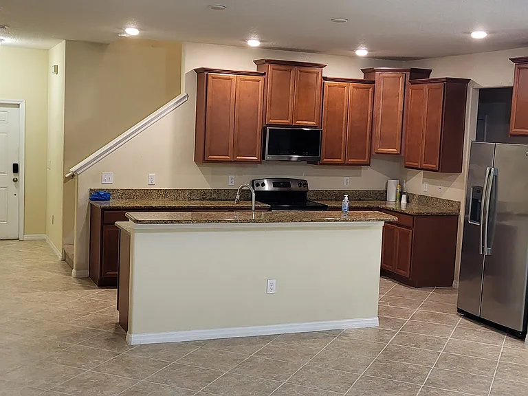 3642 Rodrick Cir — Photo 3