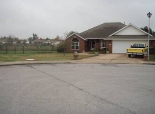 1914 S K St, Rogers, AR 72758