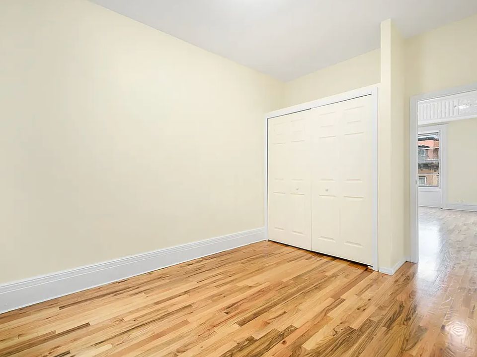 1st image of 822 Marcy Ave #1