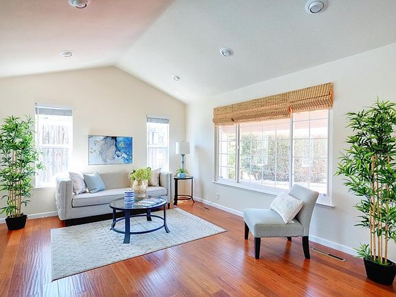 4th image of 2918 Mabury Ct