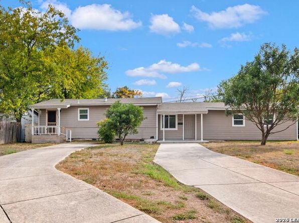 166 El Monte Blvd #3