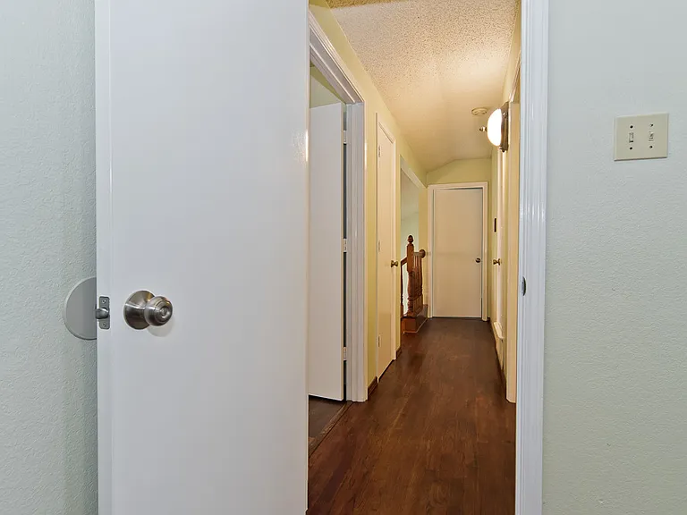 6014 Parkmeadow Dr — Photo 36