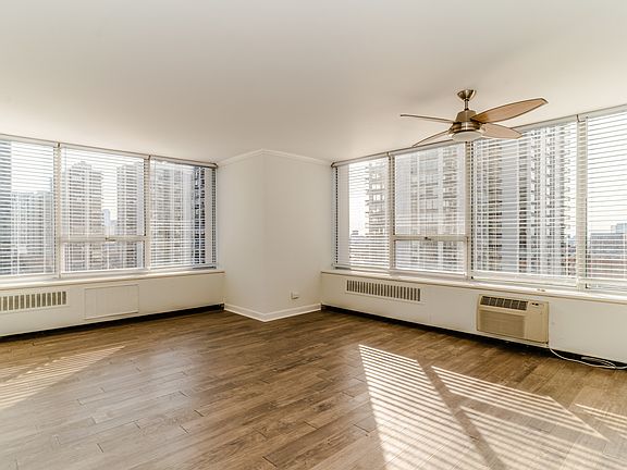 4th image of 70 W Burton Pl APT 1207