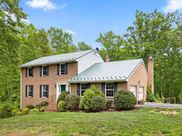 5099 Courtneys Corner Rd, Sumerduck, VA 22742