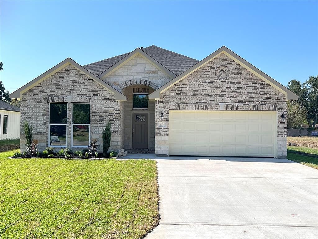 825 Empire St, El Campo, TX 77437 MLS 31952204 Zillow