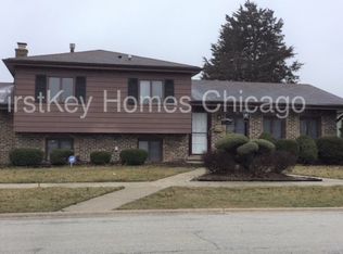 807 E 191st Pl, Glenwood, IL 60425