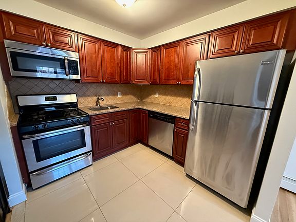 3rd image of 31-13 23rd St #1A