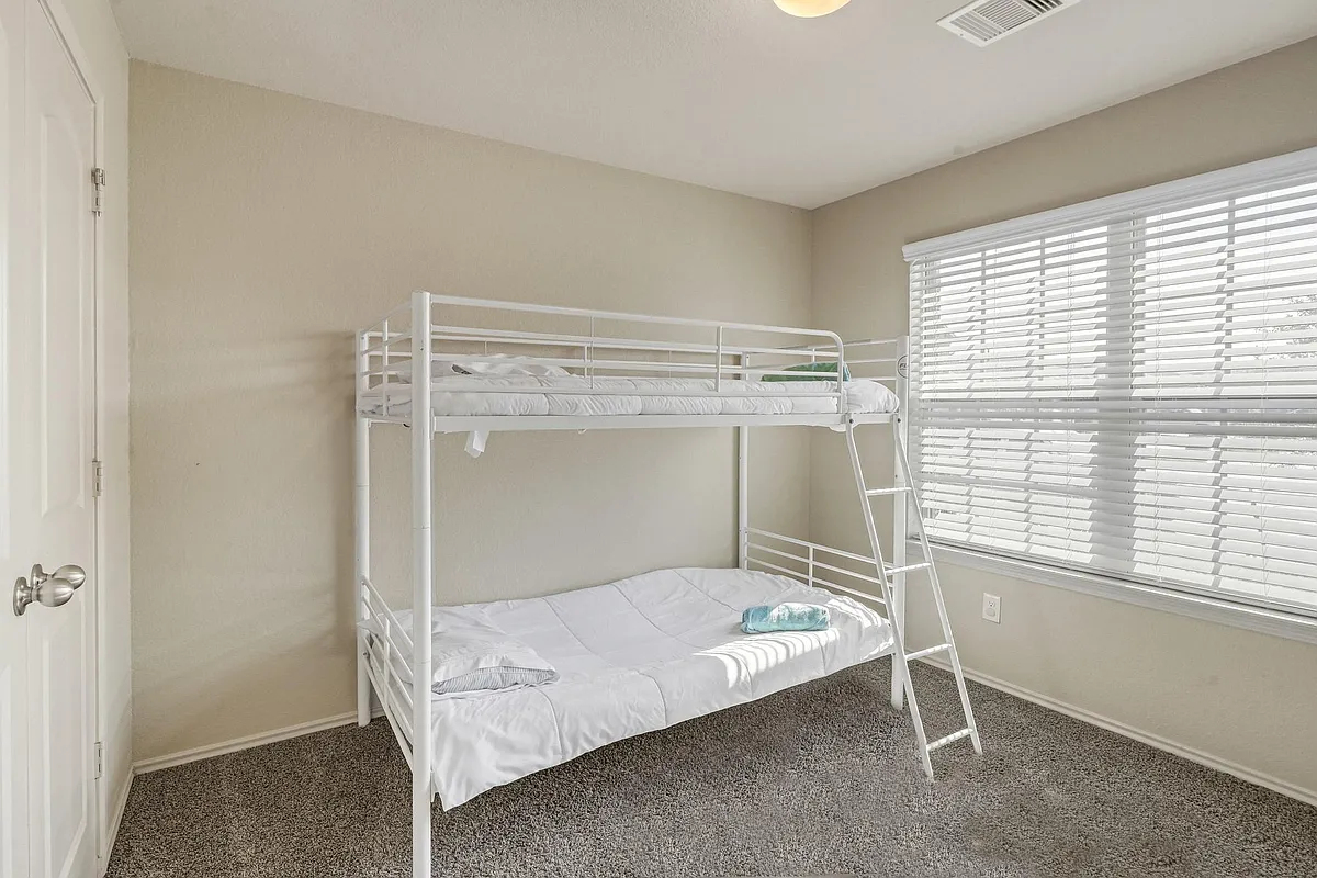 Building Photo - 1345 Lariat Ridge Trl