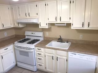 713 Pinehurst Ct #5-3205, Union, NJ 07083