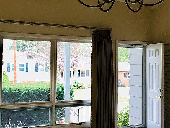 Vaulted ceilings 