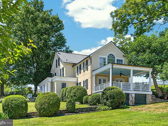 4th image of 20202 Saint Louis Rd