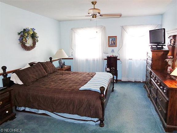 5th image of 11613 Oak Hollow Dr