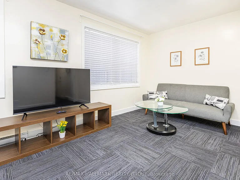 462 Bronson Ave #1 — Photo 9