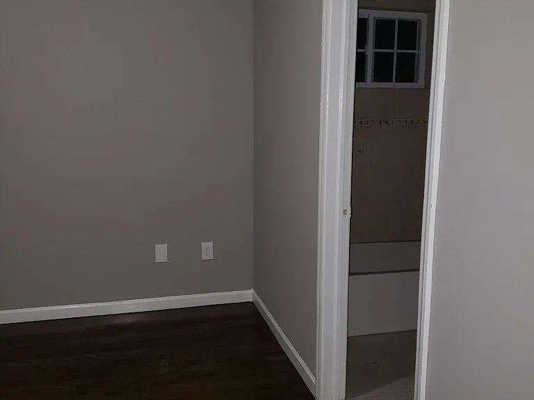 1086 William St #2 — Photo 5