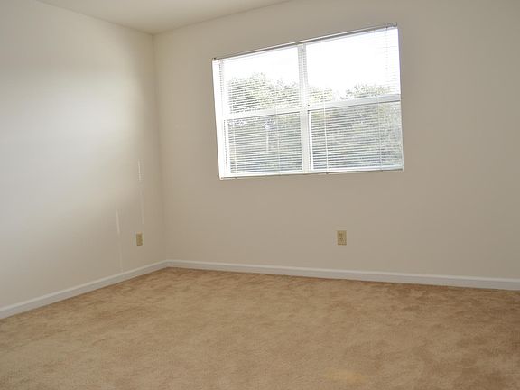 5th image of 3320 Bridges St APT 7