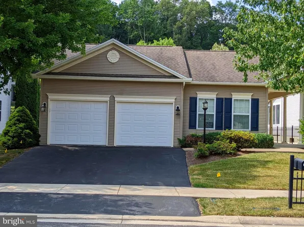 221 Presidents Dr, State College, PA 16803