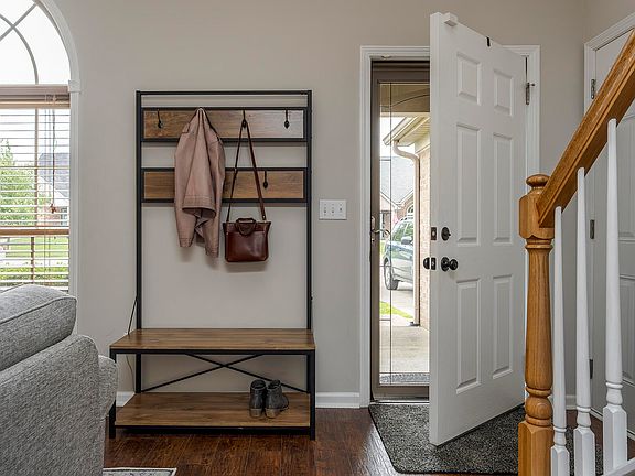 5th image of 2453 Rockaway Pl