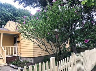 74 Crescent St, Providence, RI 02907