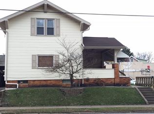 2446 Mahoning Rd NE, Canton, OH 44705