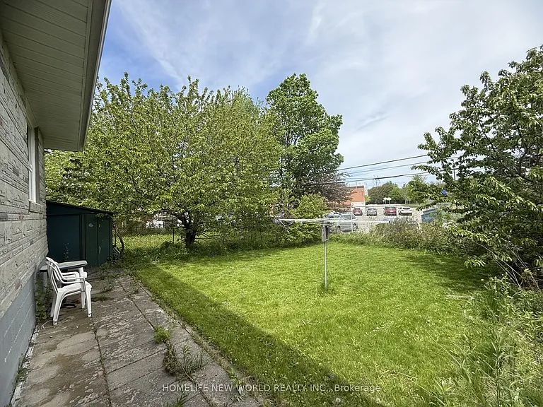 61 Crosland Dr — Photo 37