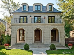 1096 Ash St, Winnetka, IL 60093