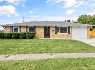 7669 Stockholm Dr, Huber Heights, OH 45424