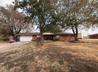 300 N Maryella Ter, Mustang, OK 73064