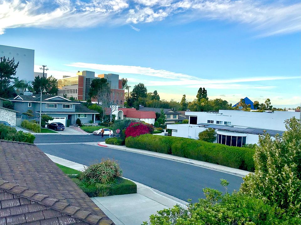View of CSULB campus from front balcony