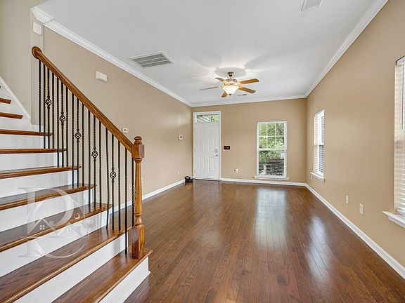 5th image of 328 Northwood St