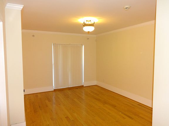 4th image of 70A Divisadero St