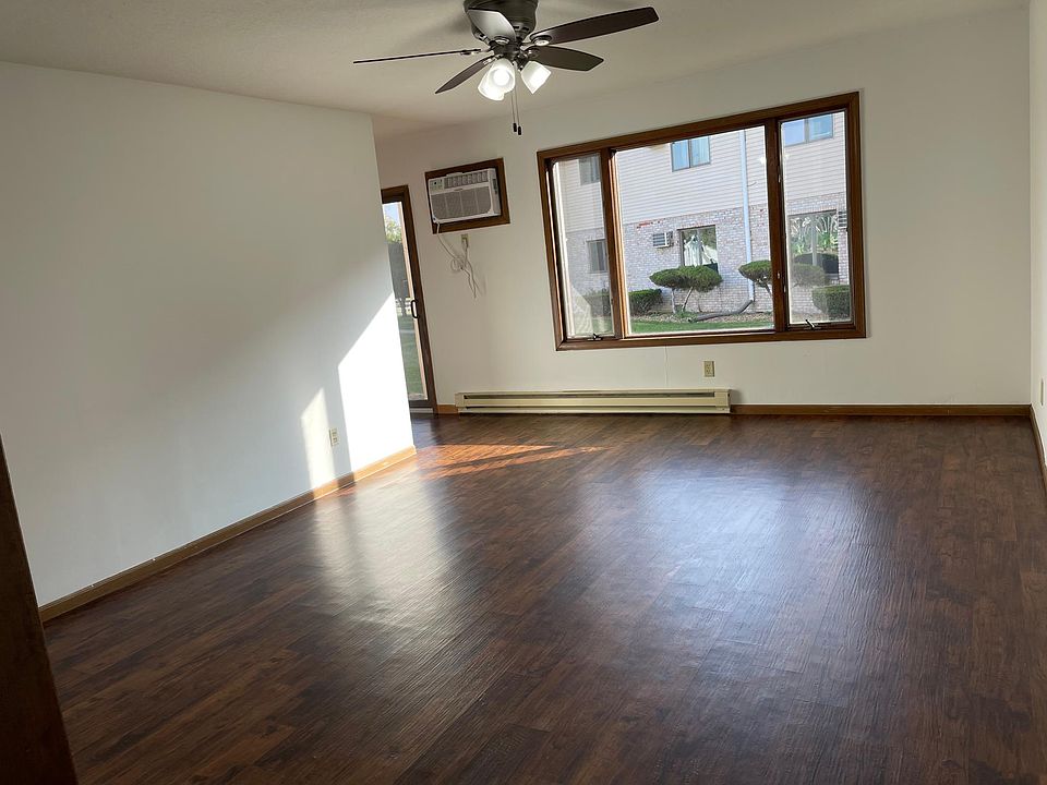 1st image of 302 Jay Ray Ct #3