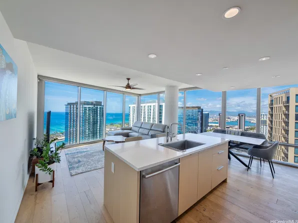 1001 Queen St #3801, Honolulu, HI 96814