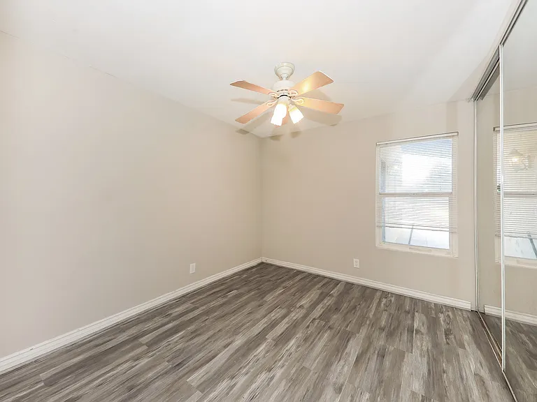 43102 Nairobi Dr — Photo 3
