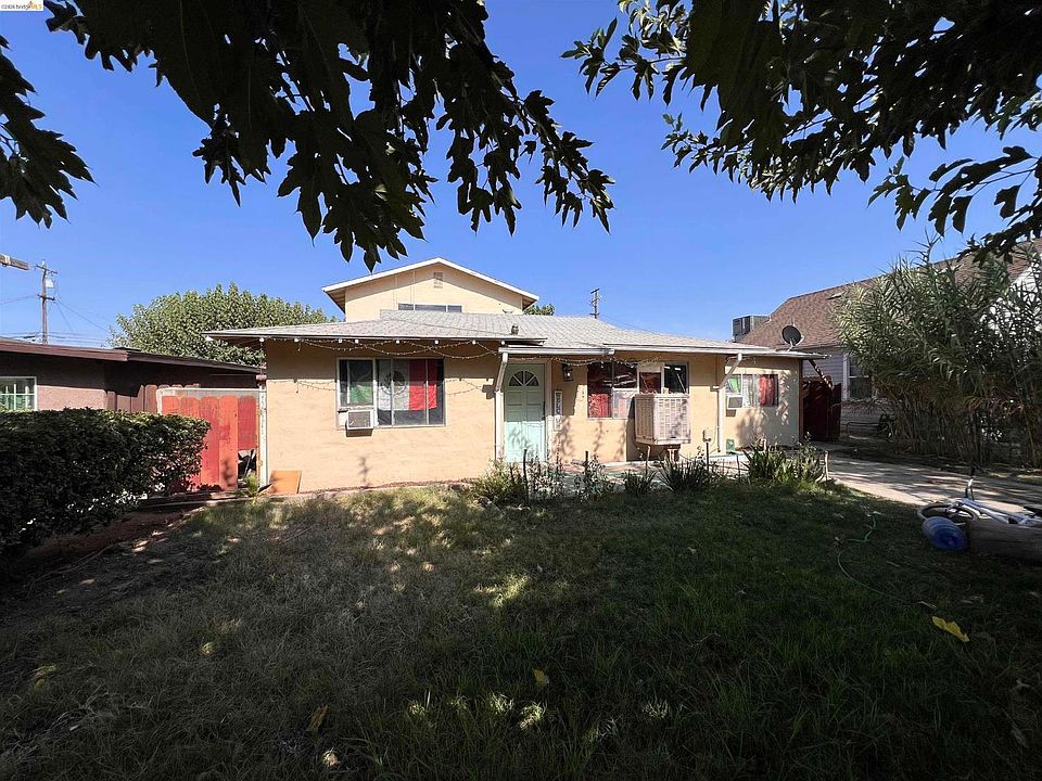 1st image of 817 Sierra St