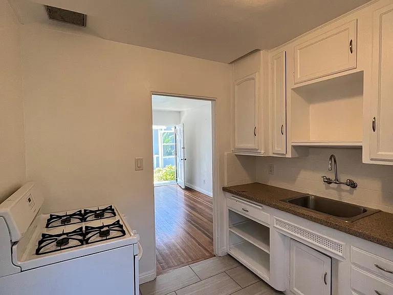 4343 Utah St — Photo 3