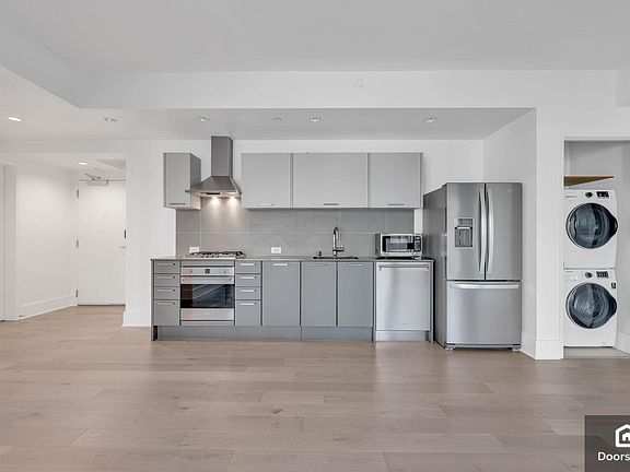 2nd image of 1075 Market St Unit 712