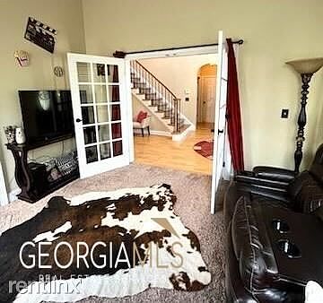 5th image of 4032R Ashland Cir
