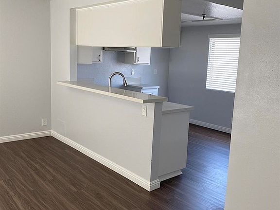 3rd image of 4856 W 117th St APT 10